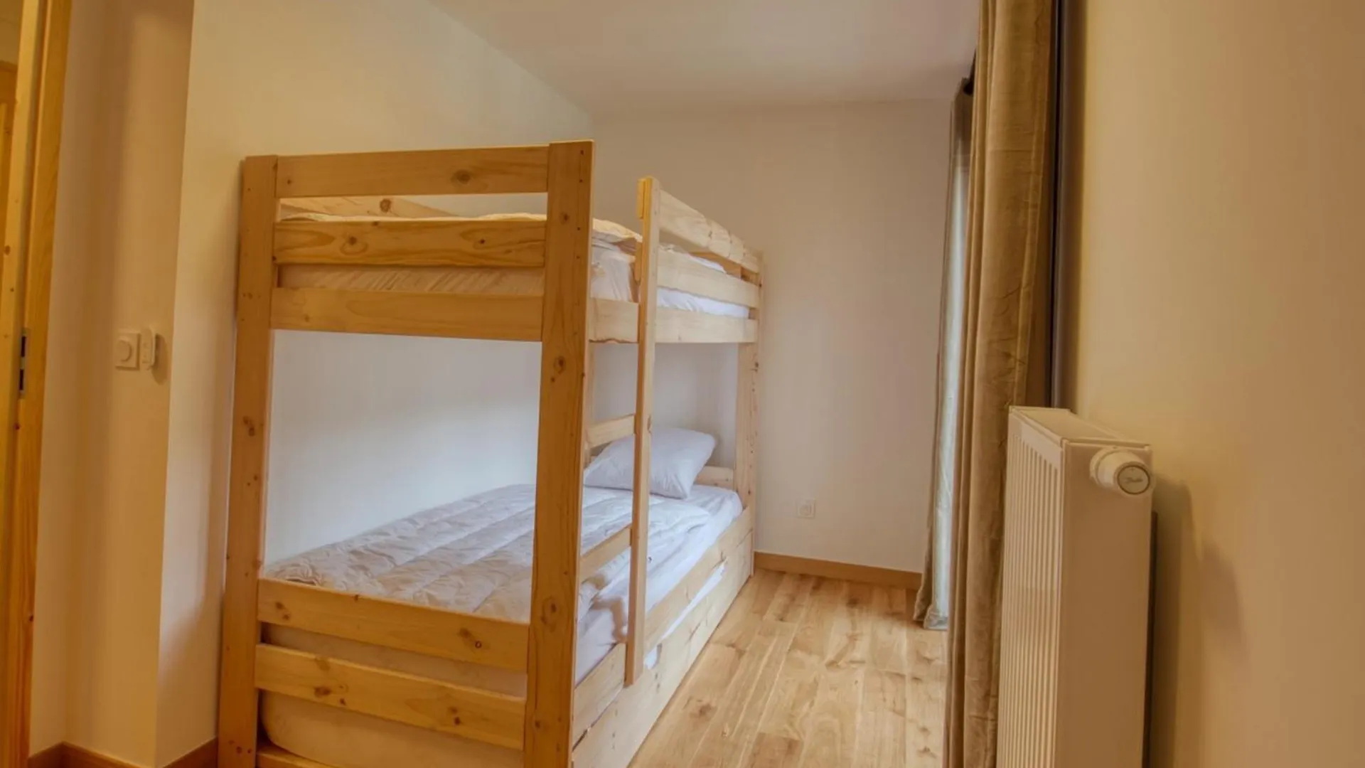 Bel Appartement Neuf 8 Pers Pres Du Village Avec Wifi Et Garage - Fr-1-642-100 Samoens 0*,  France
